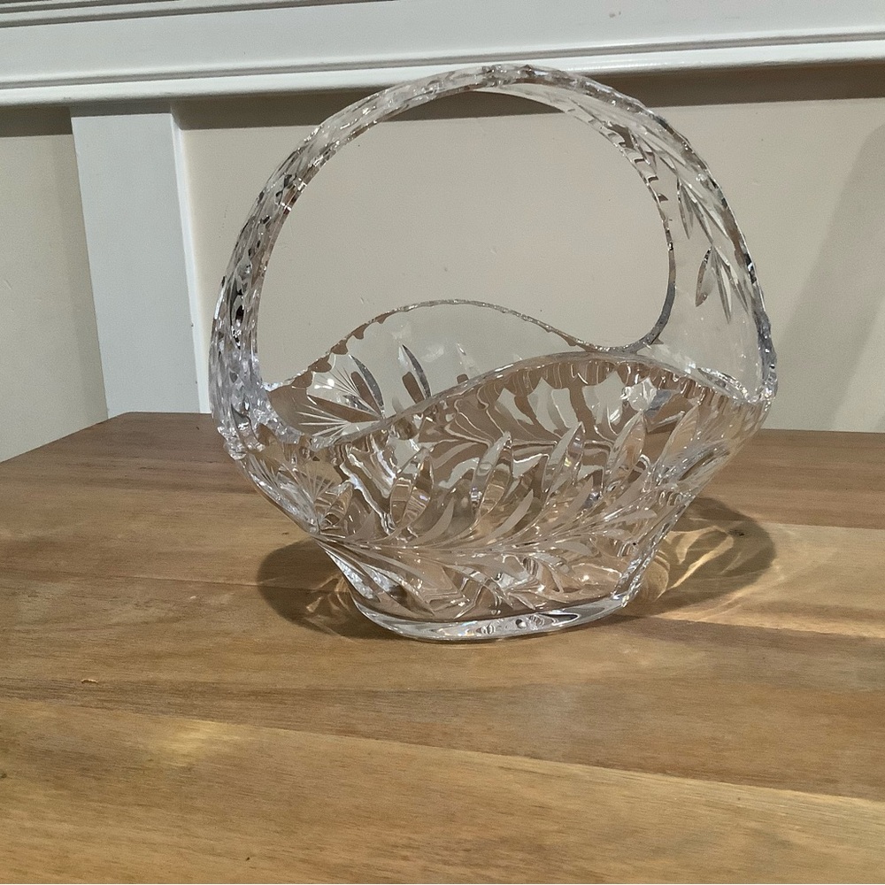 Crystal basket
